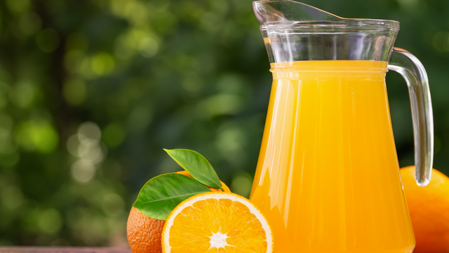 Jus d’oranges riche en flavonoïdes et dépression du jeune adulte