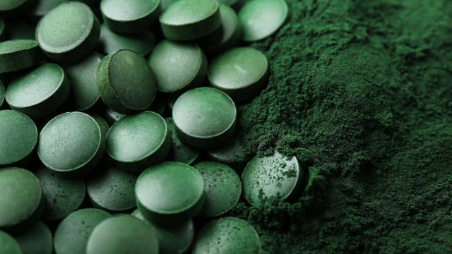 Spiruline, entraînement par intervalles et obésité